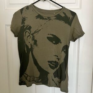 GUESS Olive Graphic Women's Tee